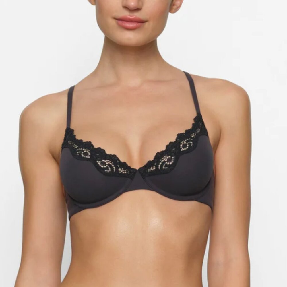 Skims Fits Everybody Unlined Lace Scoop Bra